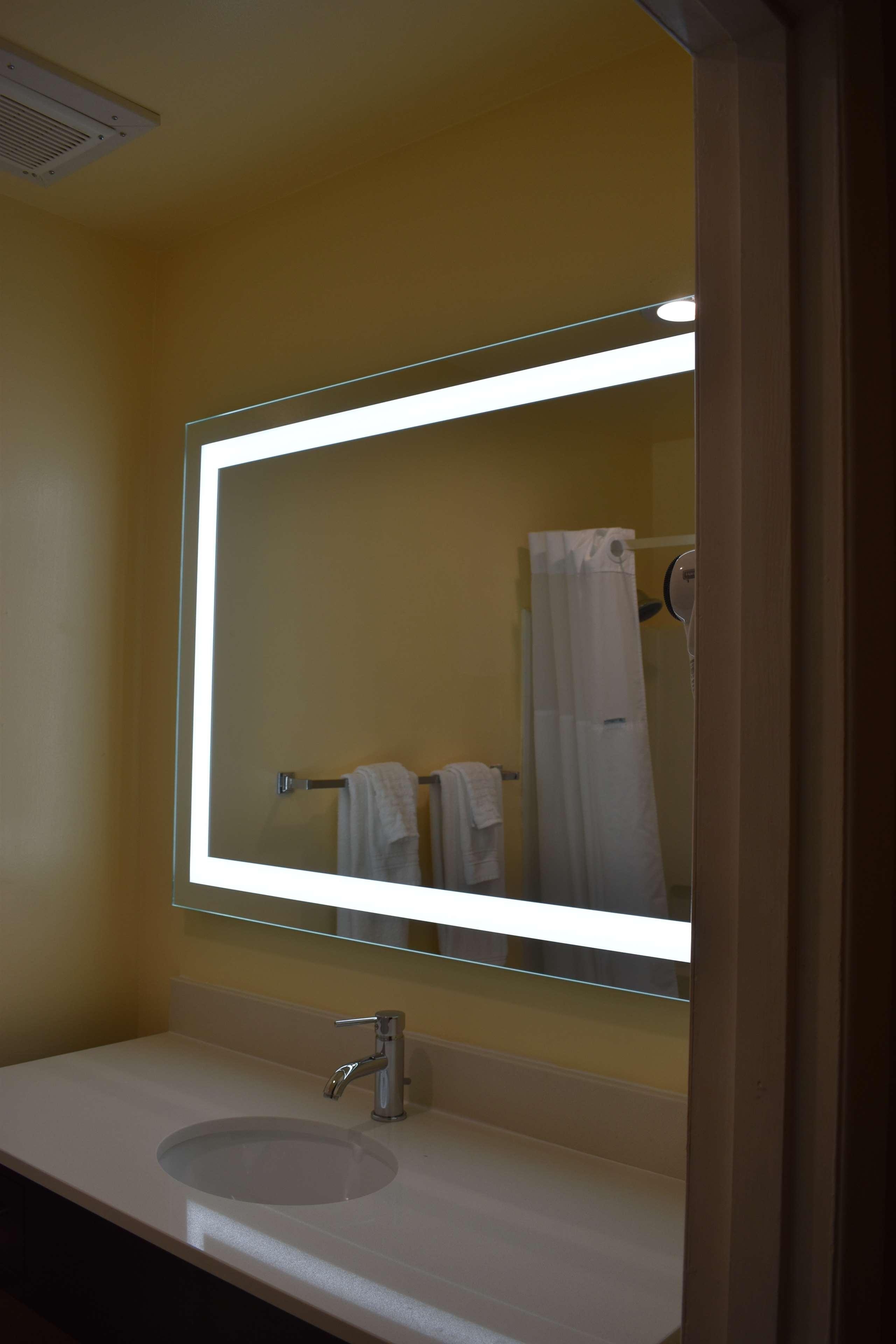 Surestay Hotel By Best Western Portland City Center Стая снимка
